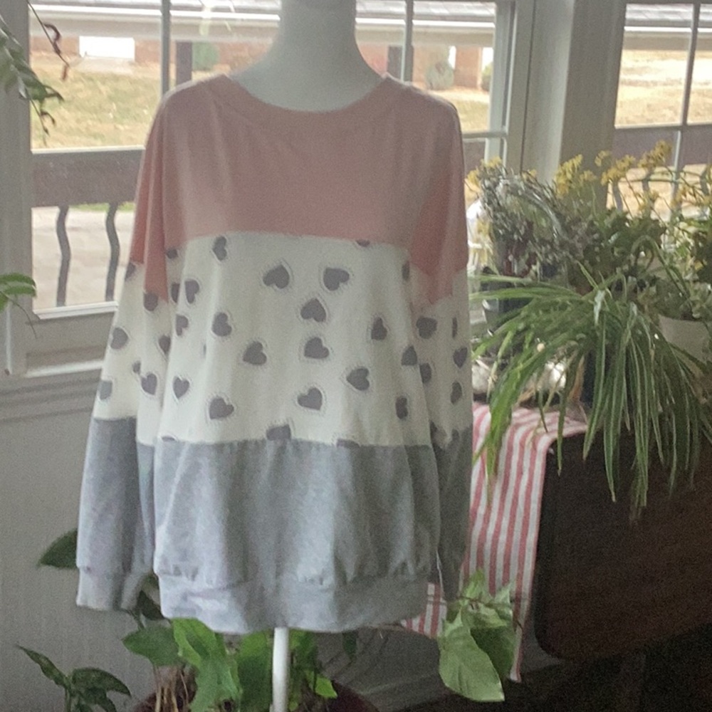 Heart Patterned Pink and Gray Sweater